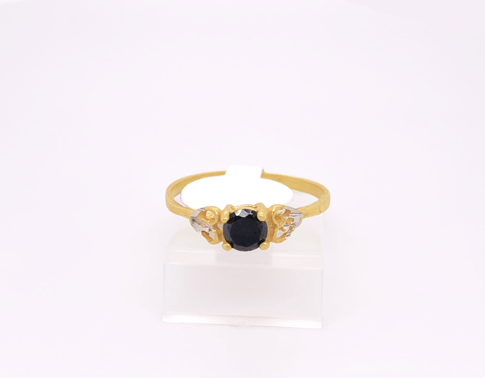 Gold Ladie Ring