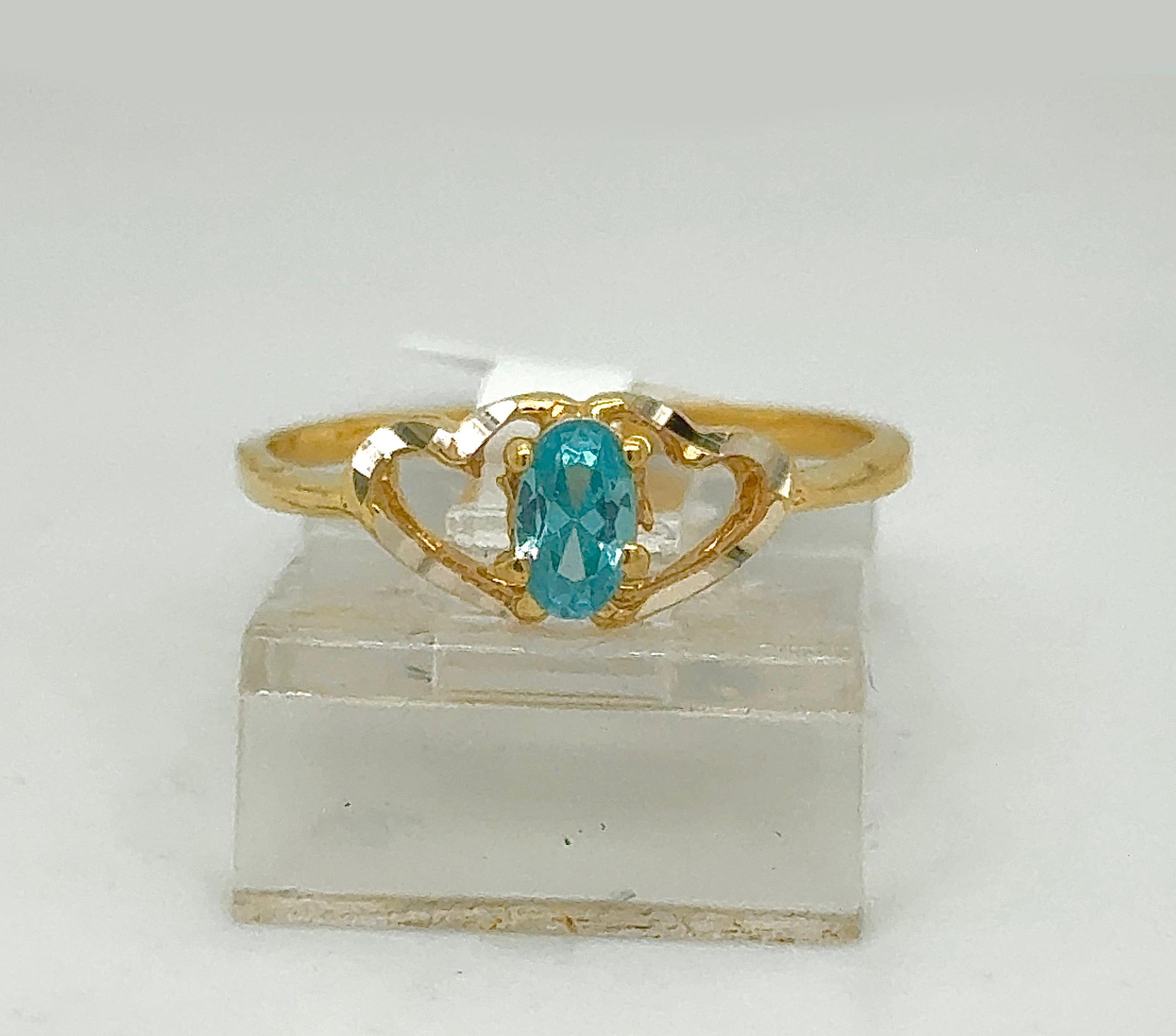Gold Ladie Ring