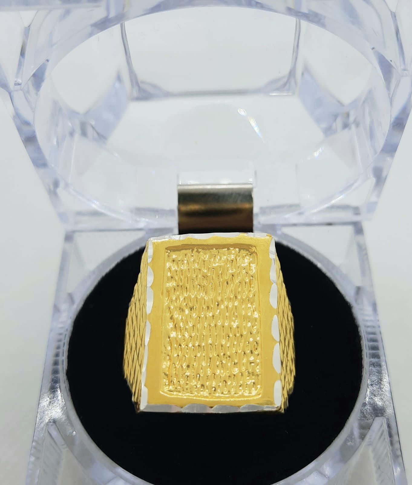 Gold Gent Ring