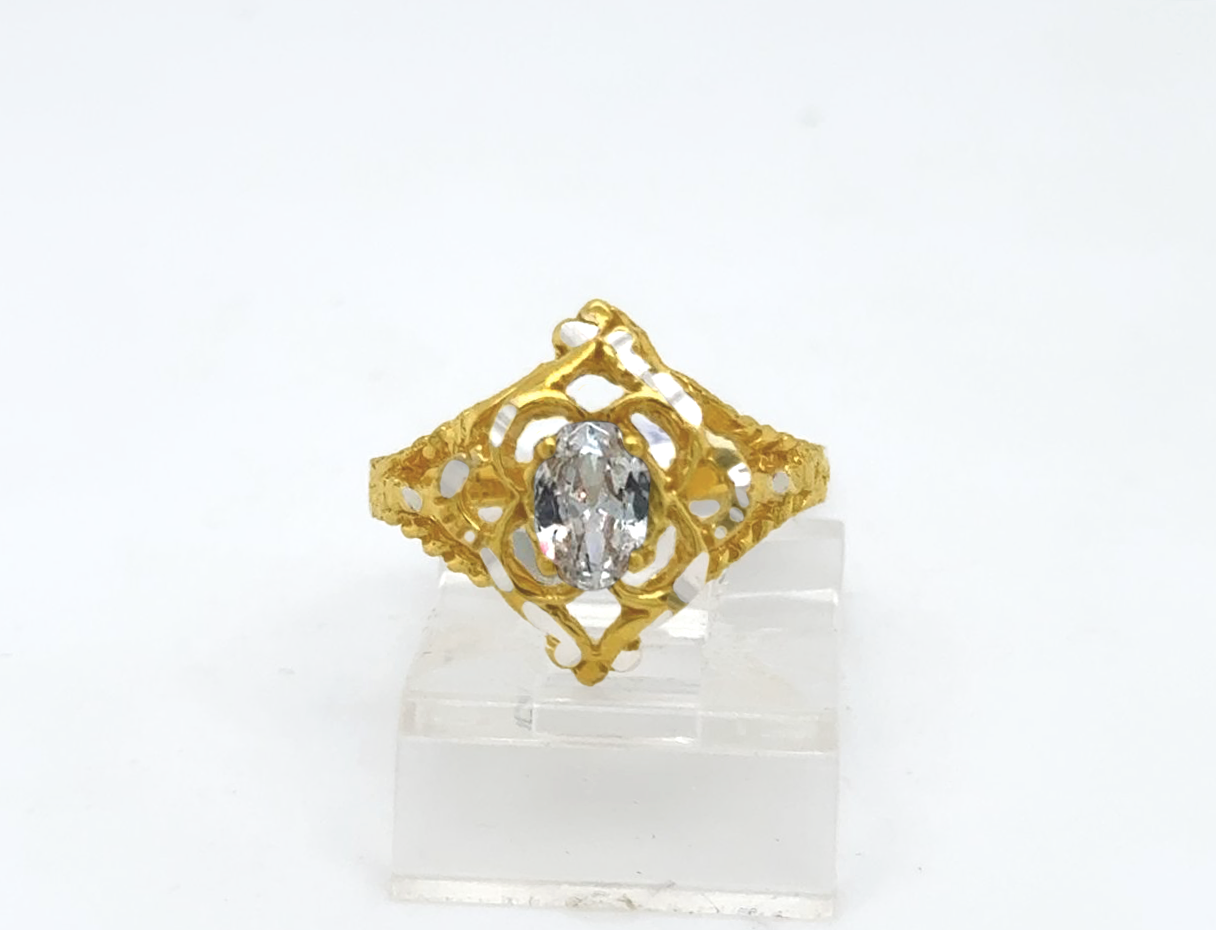 Gold Ladie Ring