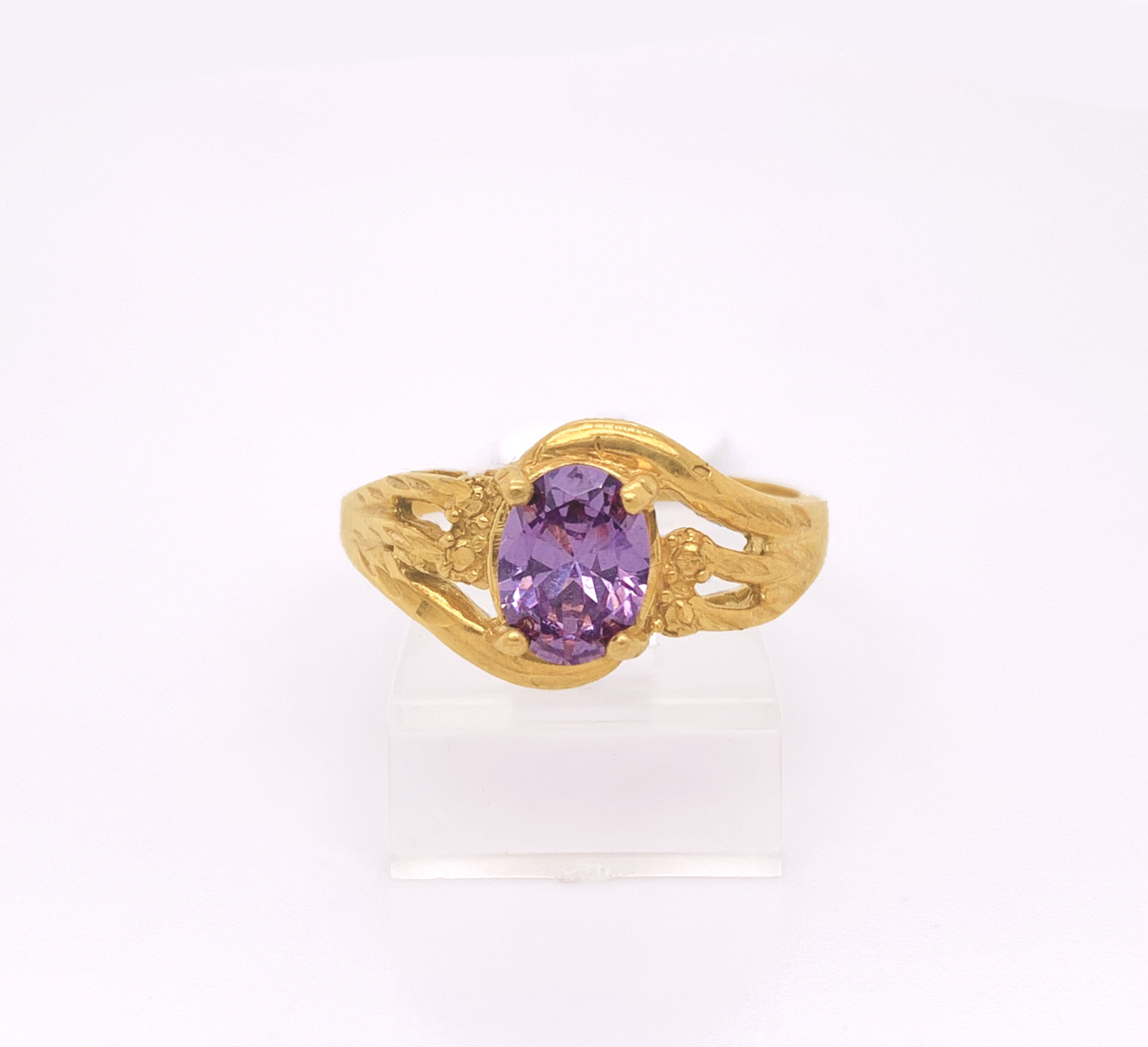 Gold Ladie Ring