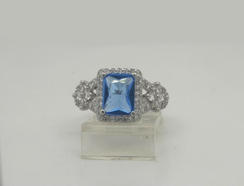 Silver Ladie Ring