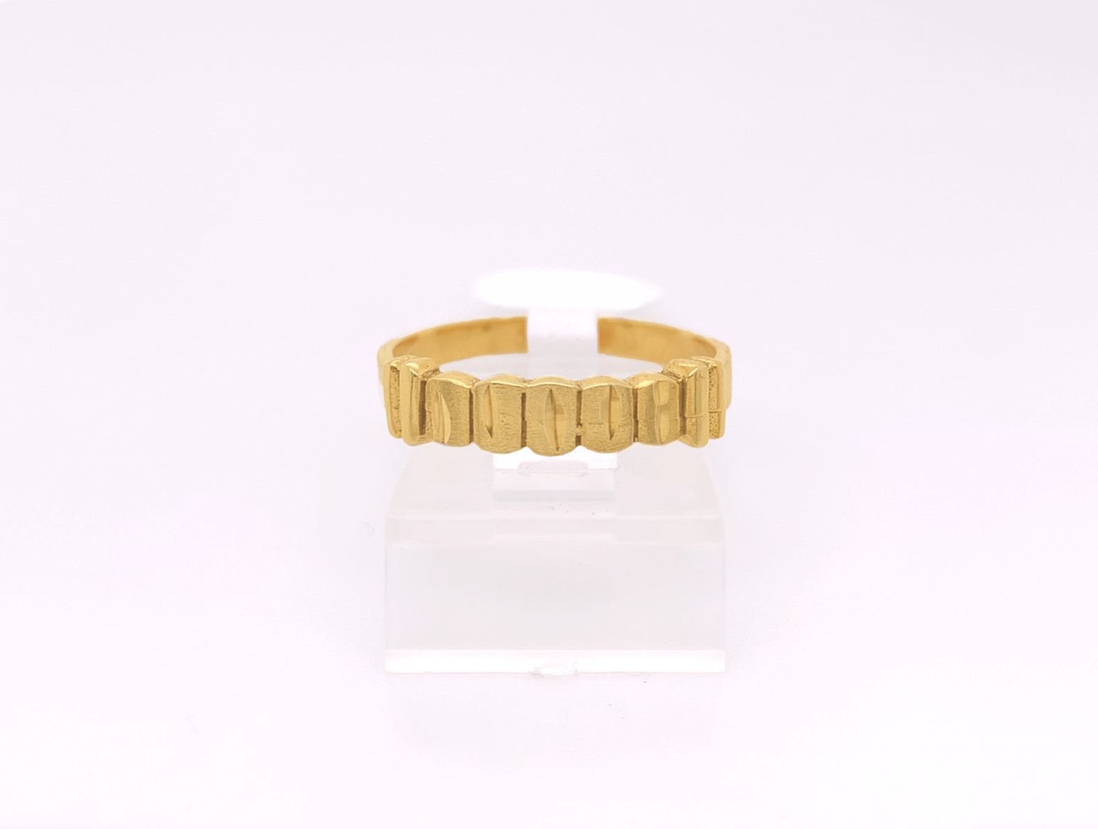 Gold Ladie Ring