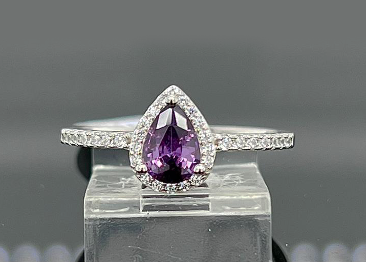 Silver Ladie Ring