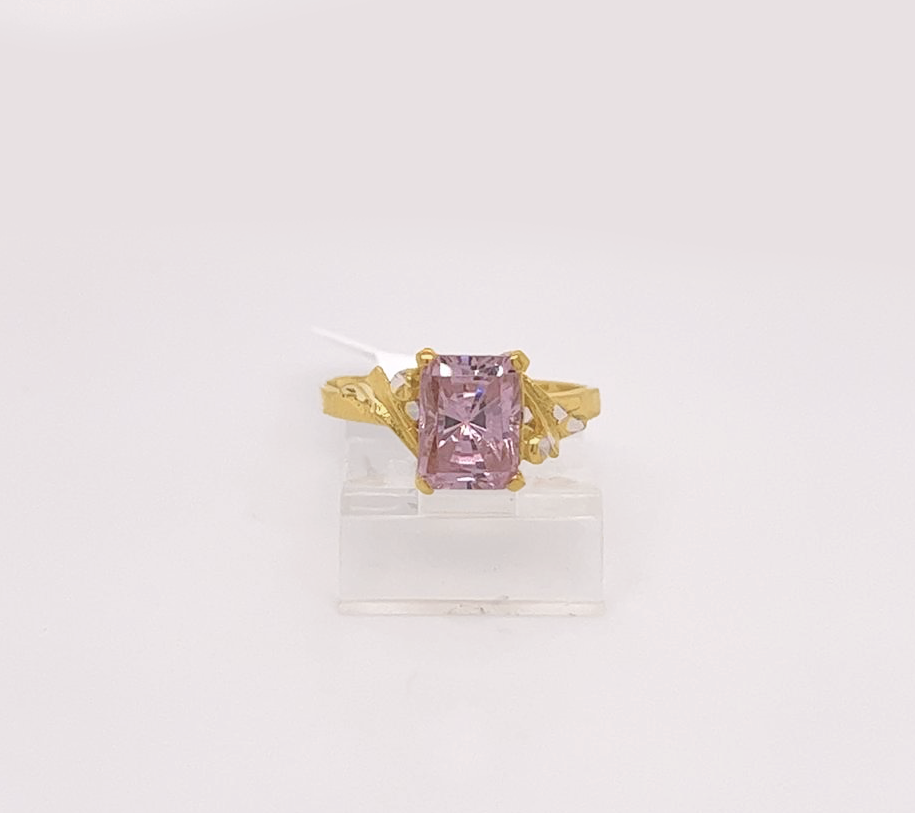 Gold Ladie Ring