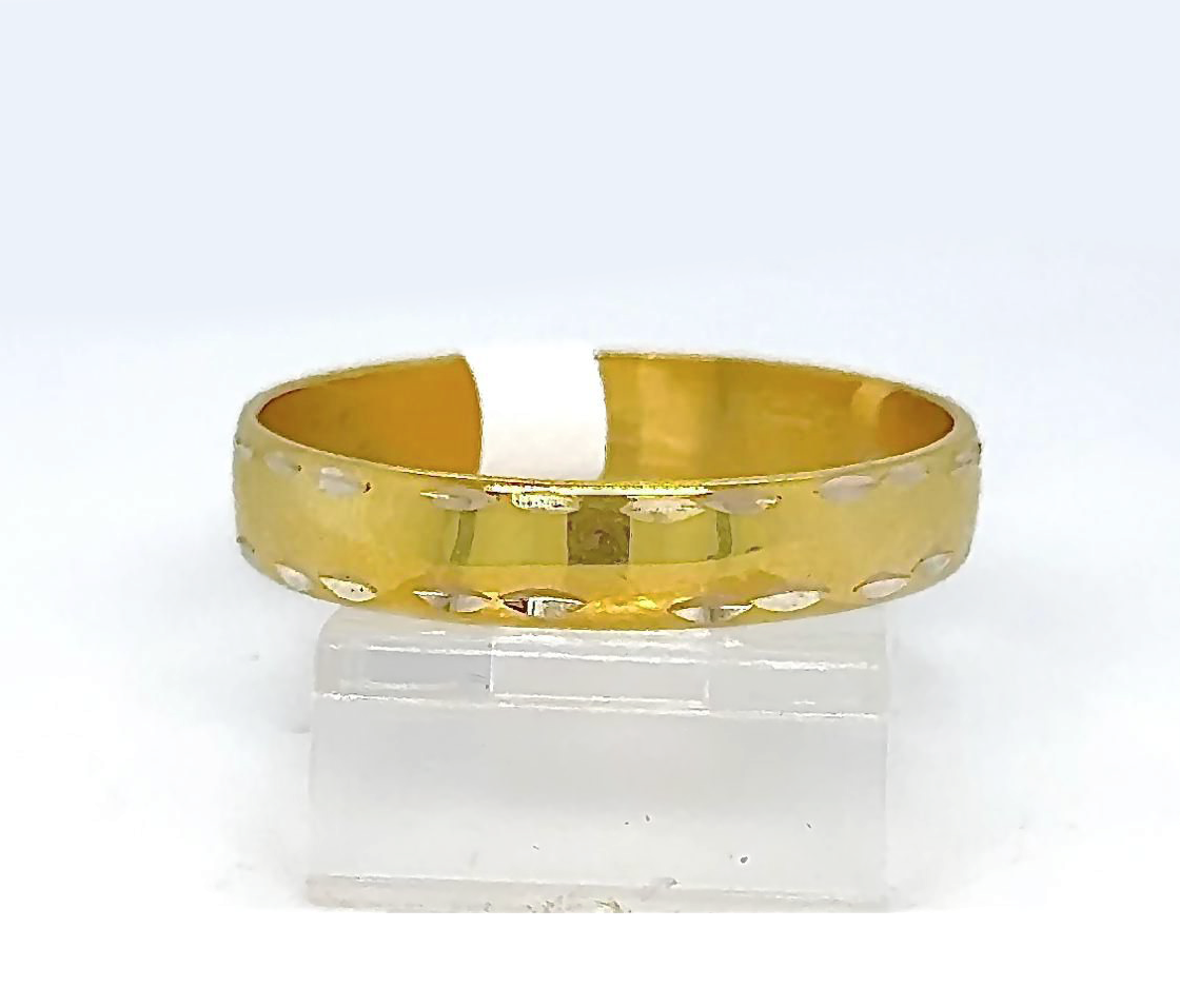 Gold Gent Wedding Ring
