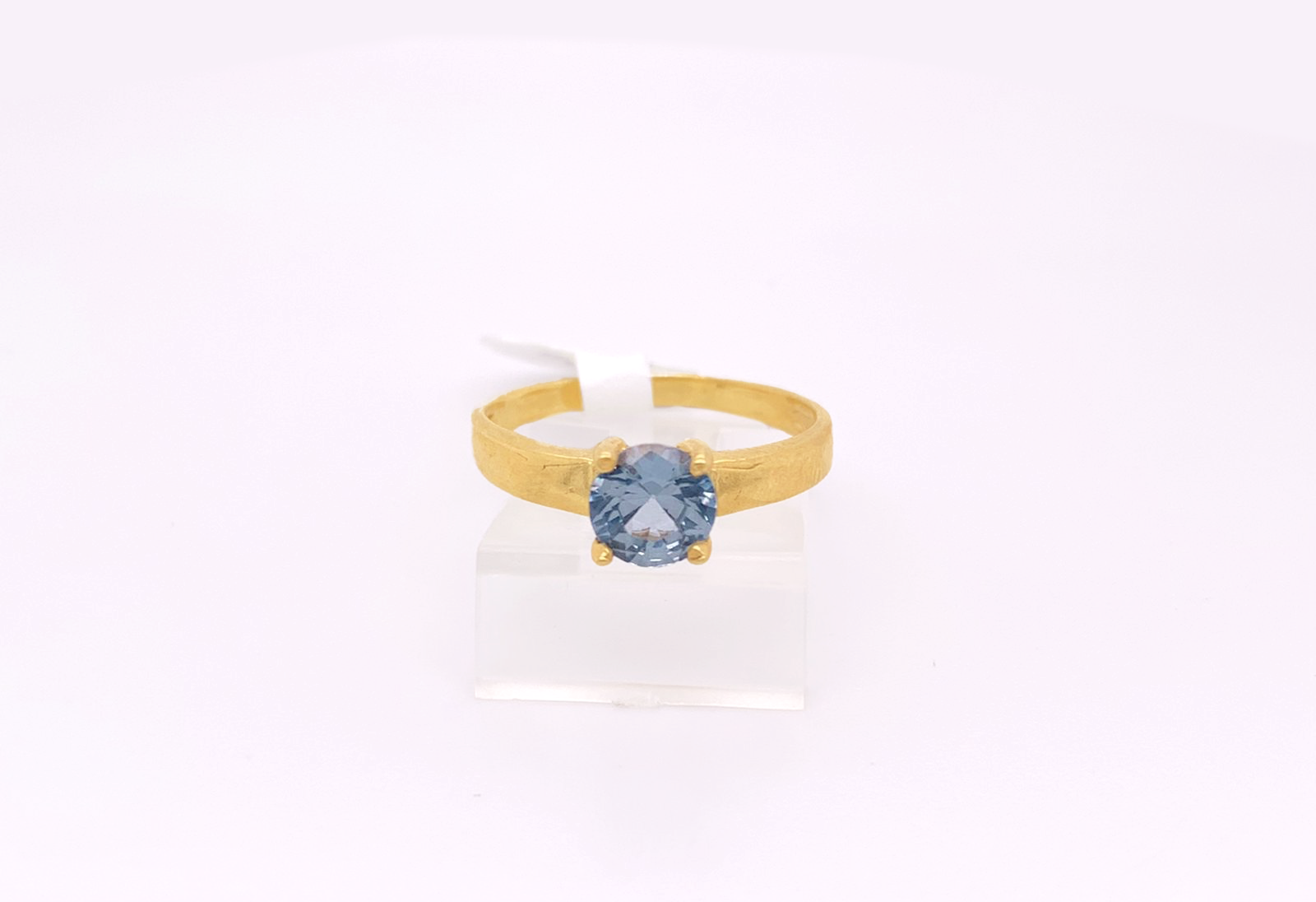 Gold Ladie Ring