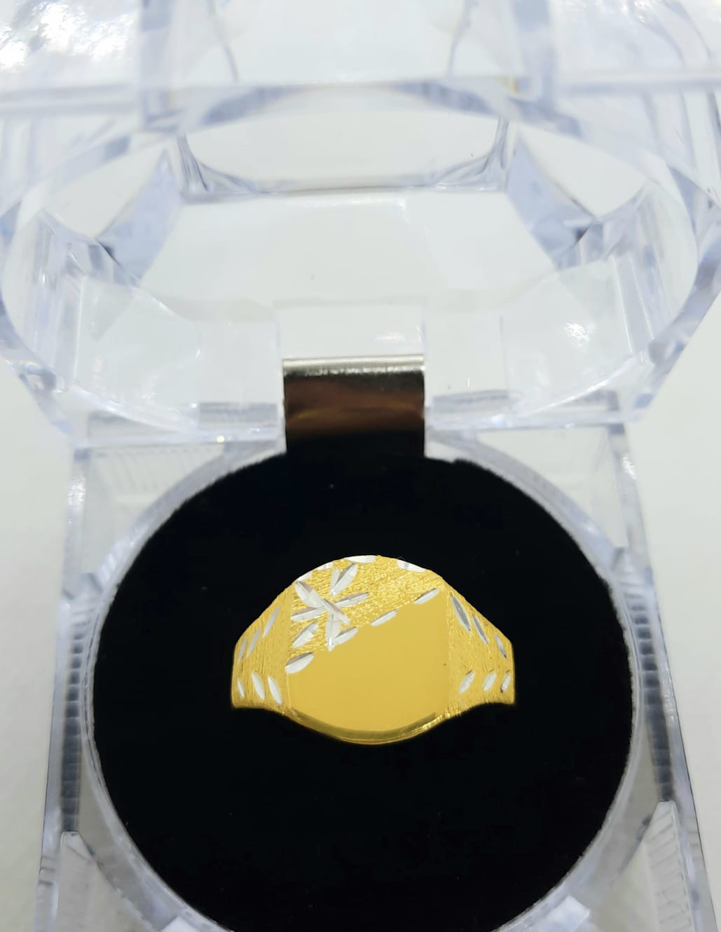 Gold Gent Ring
