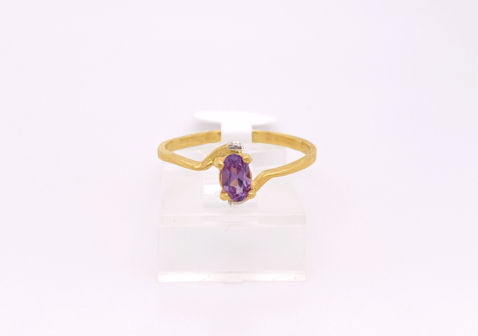 Gold Ladie Ring