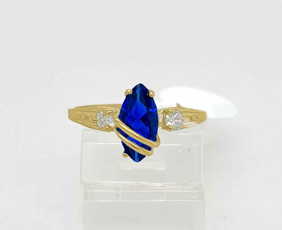 Gold Ladie Ring