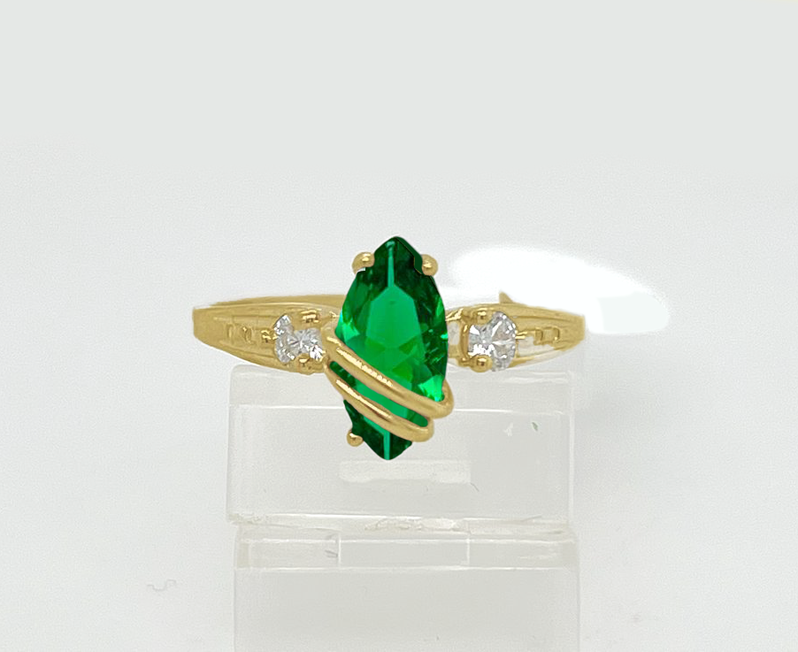 Gold Ladie Ring