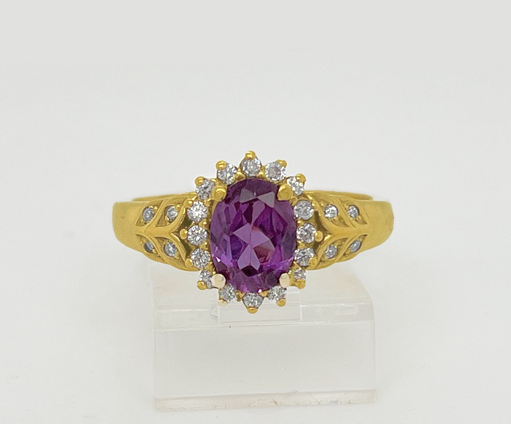 Gold Ladie Ring