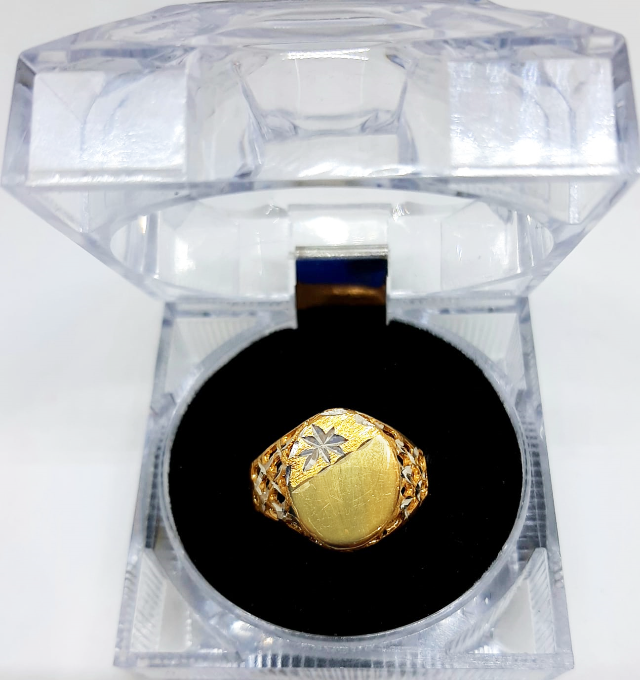 Gold Gent Ring