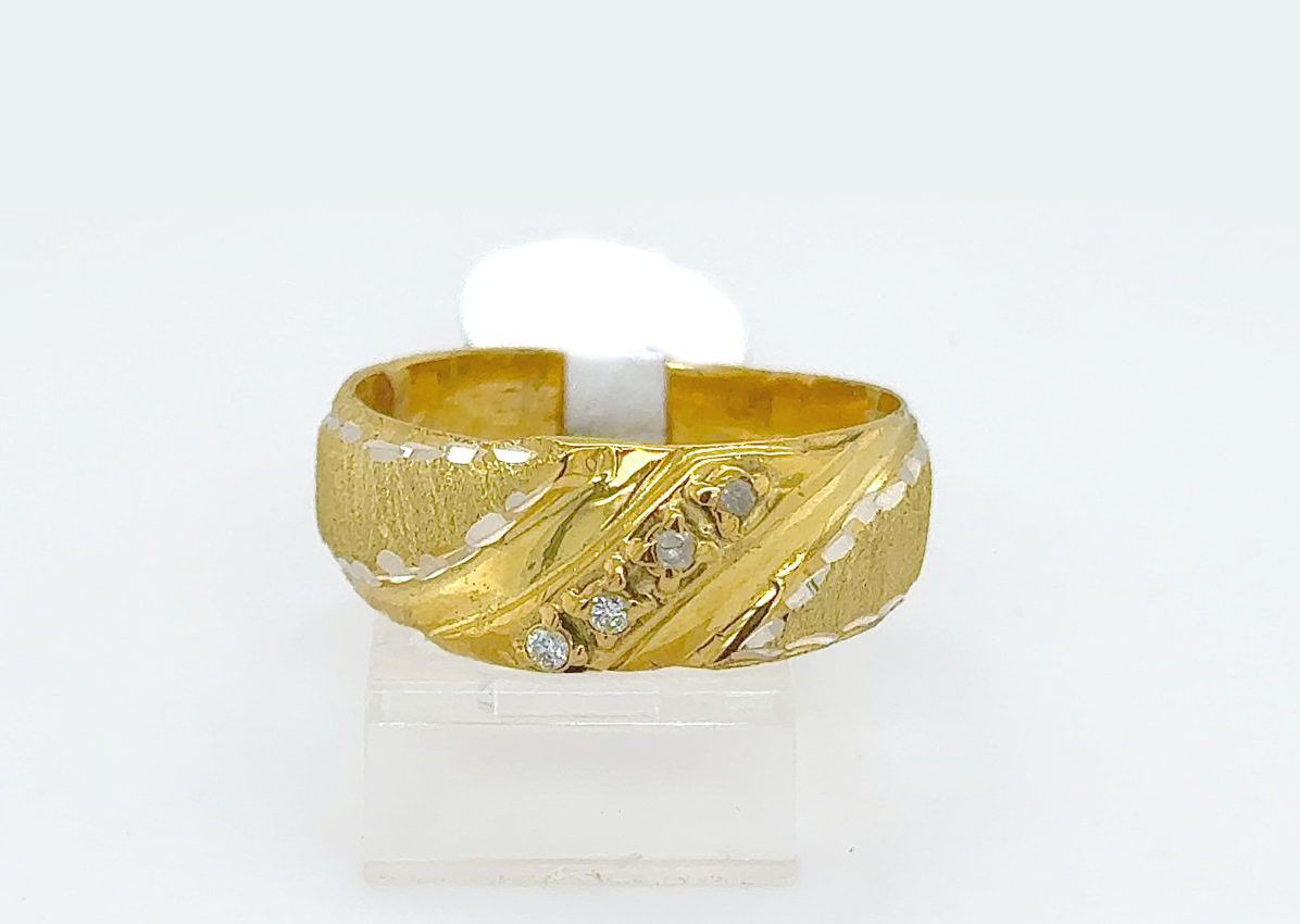 Gold Gent Wedding Ring