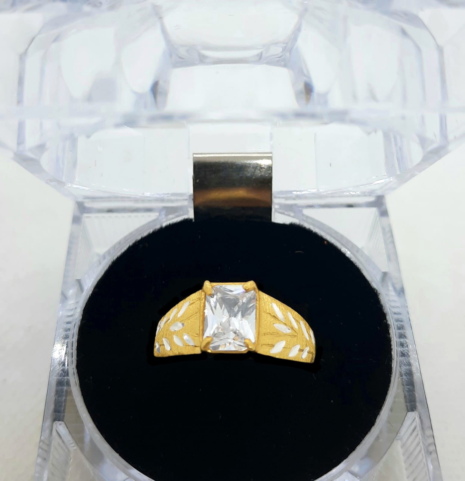 Gold Gent Ring