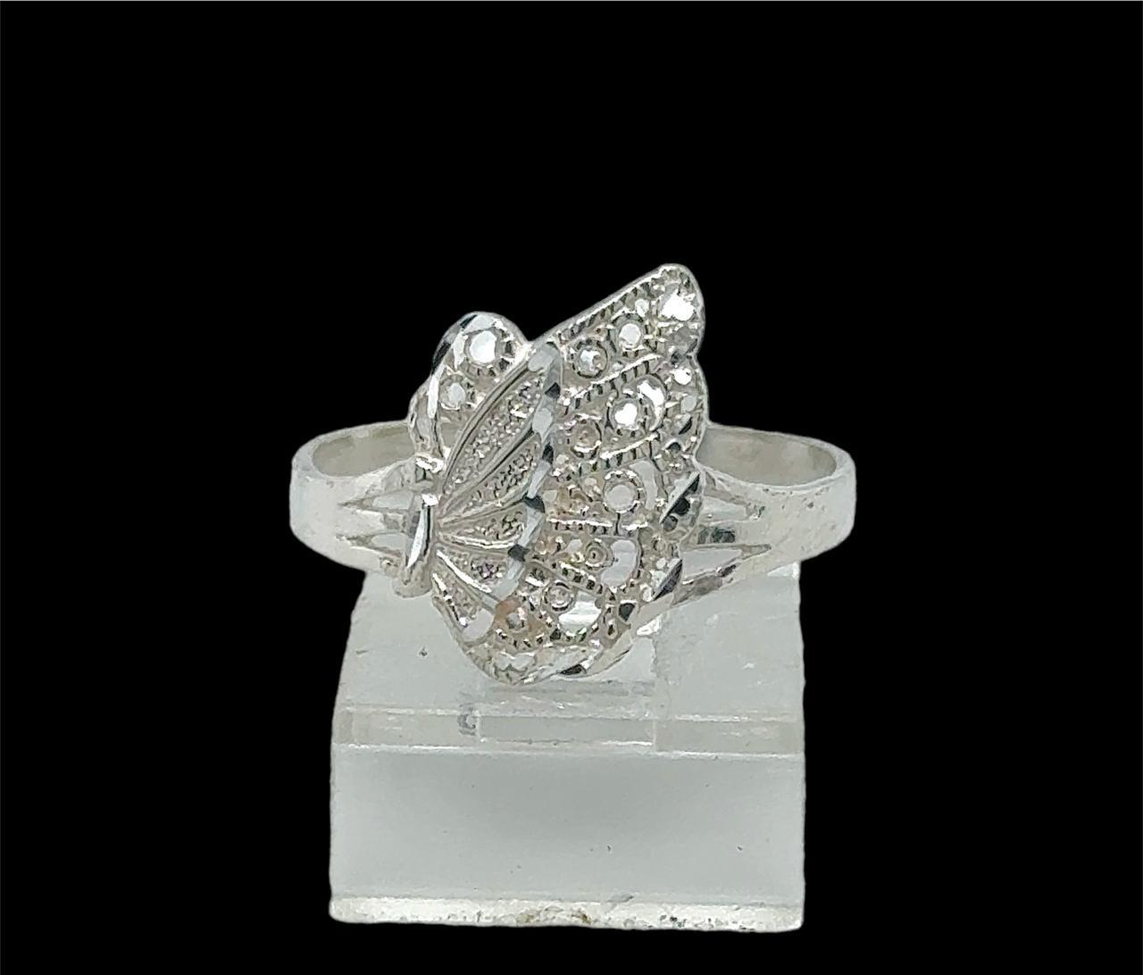Silver Ladie Ring