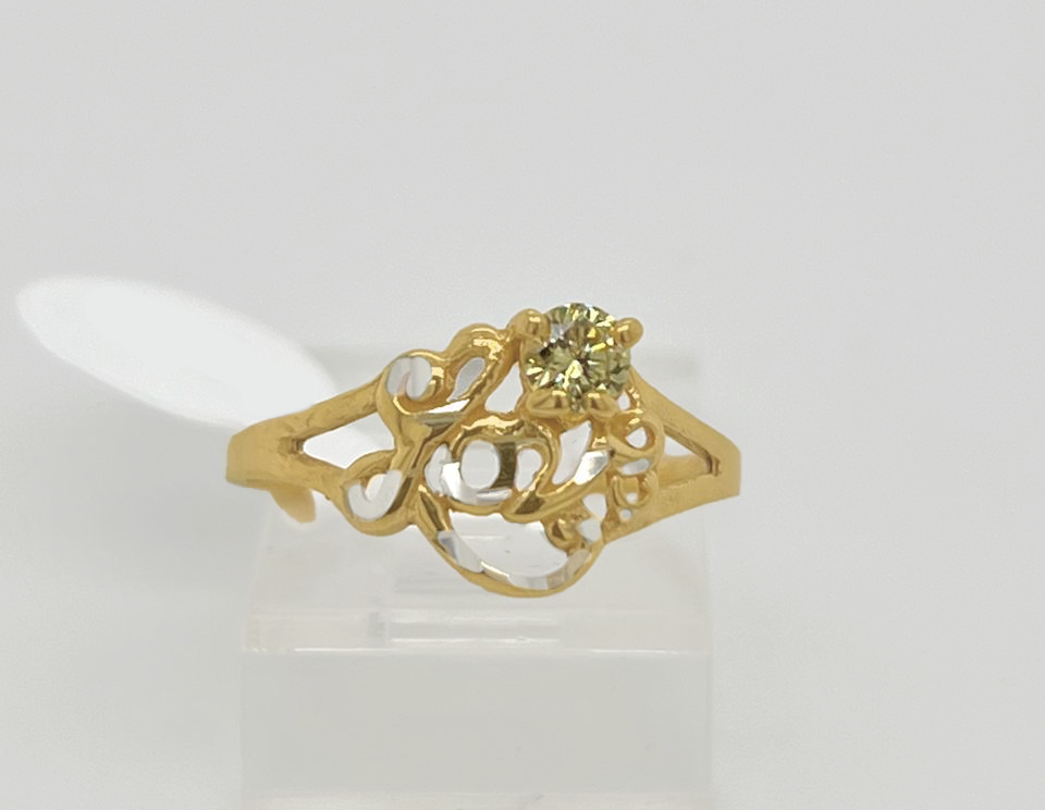 Gold Ladie Ring