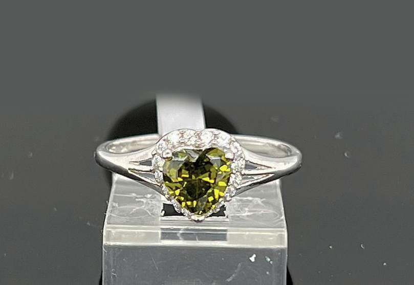 Silver Ladie Ring