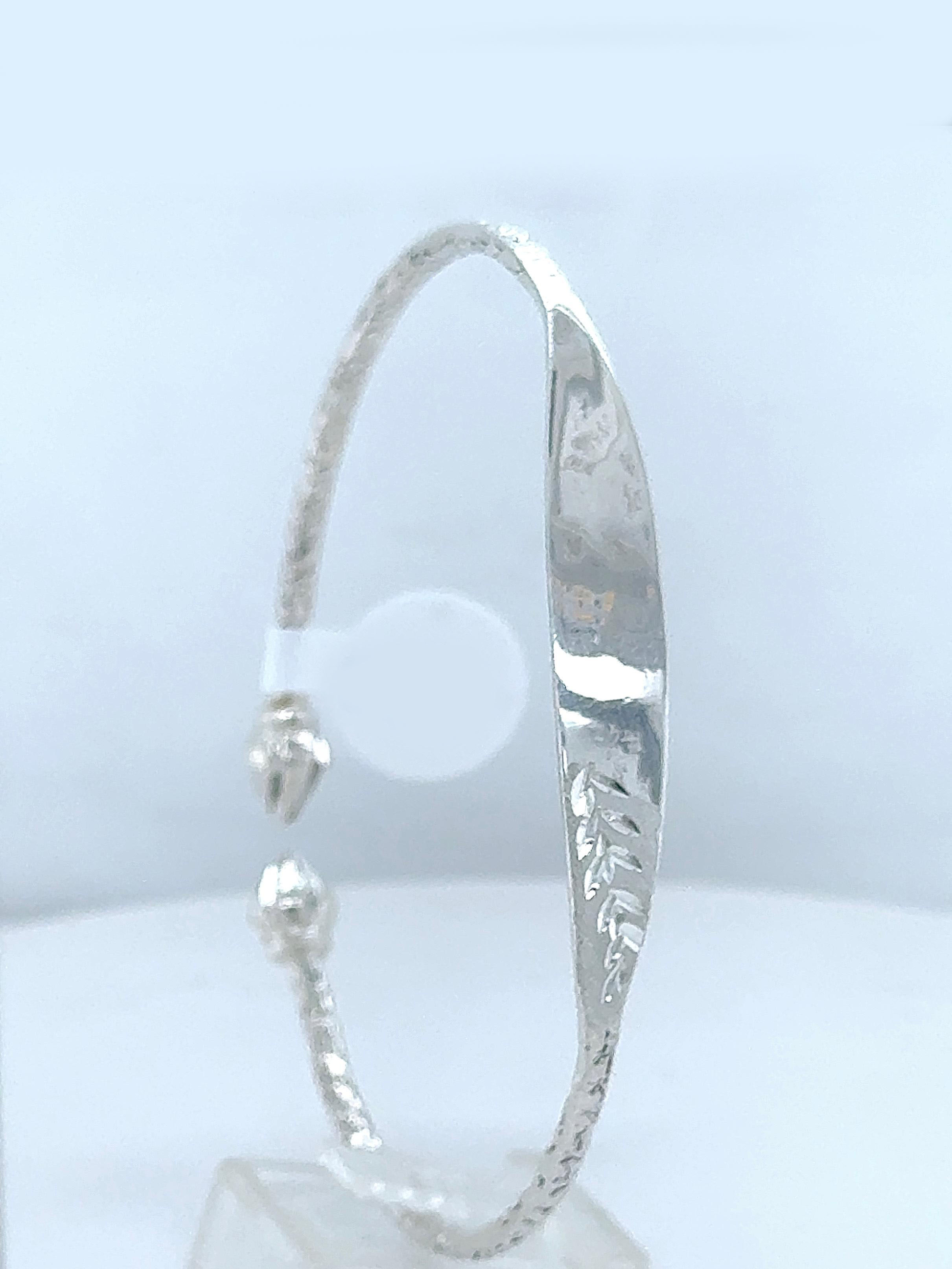 Silver Kid ID Bera