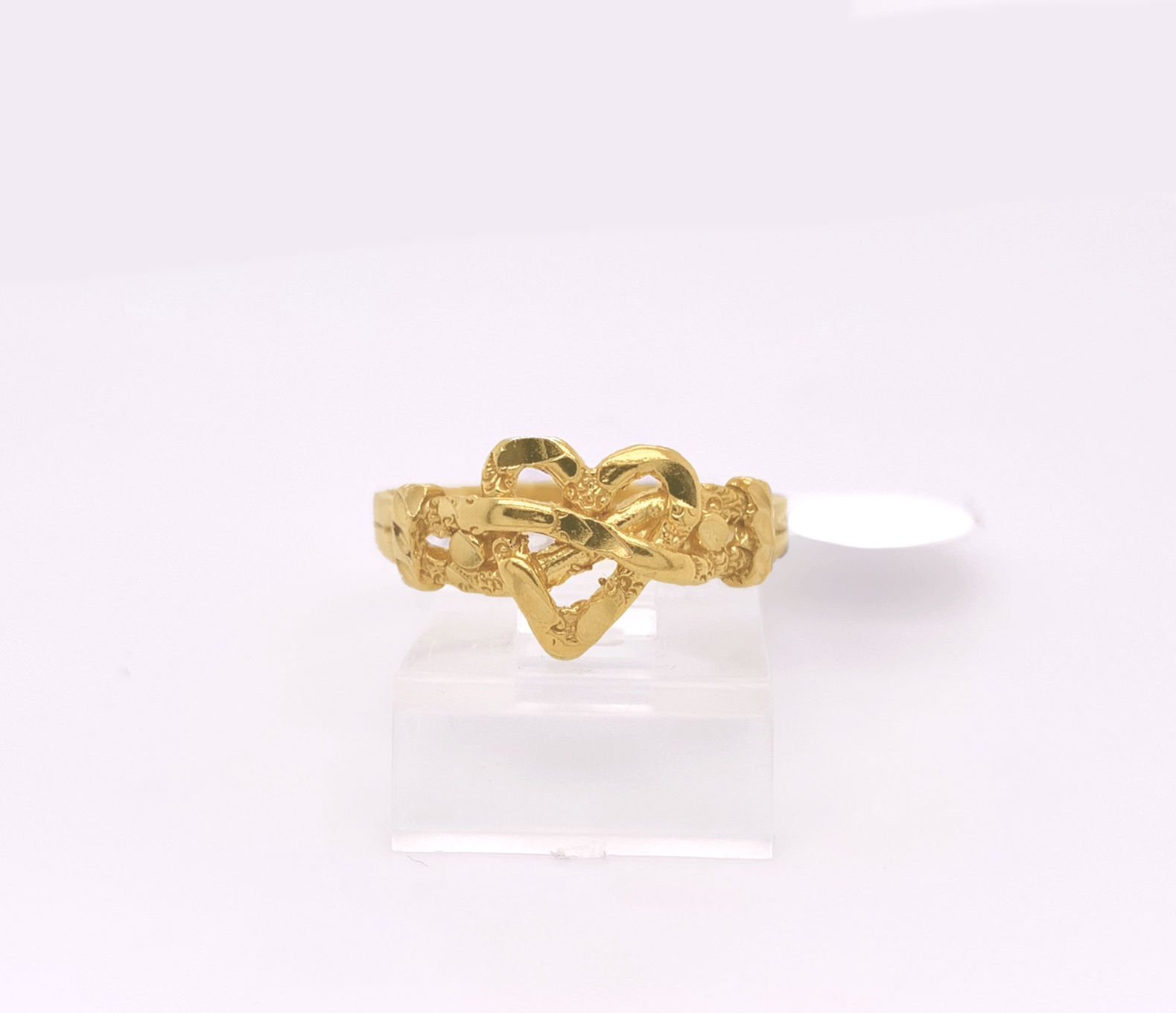 Gold Ladie Ring