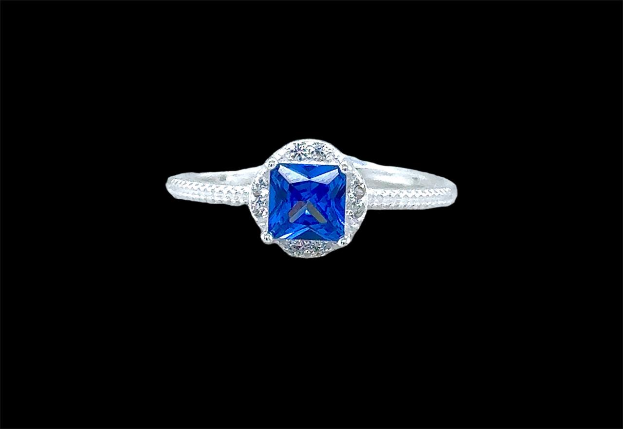 Silver Ladie Ring
