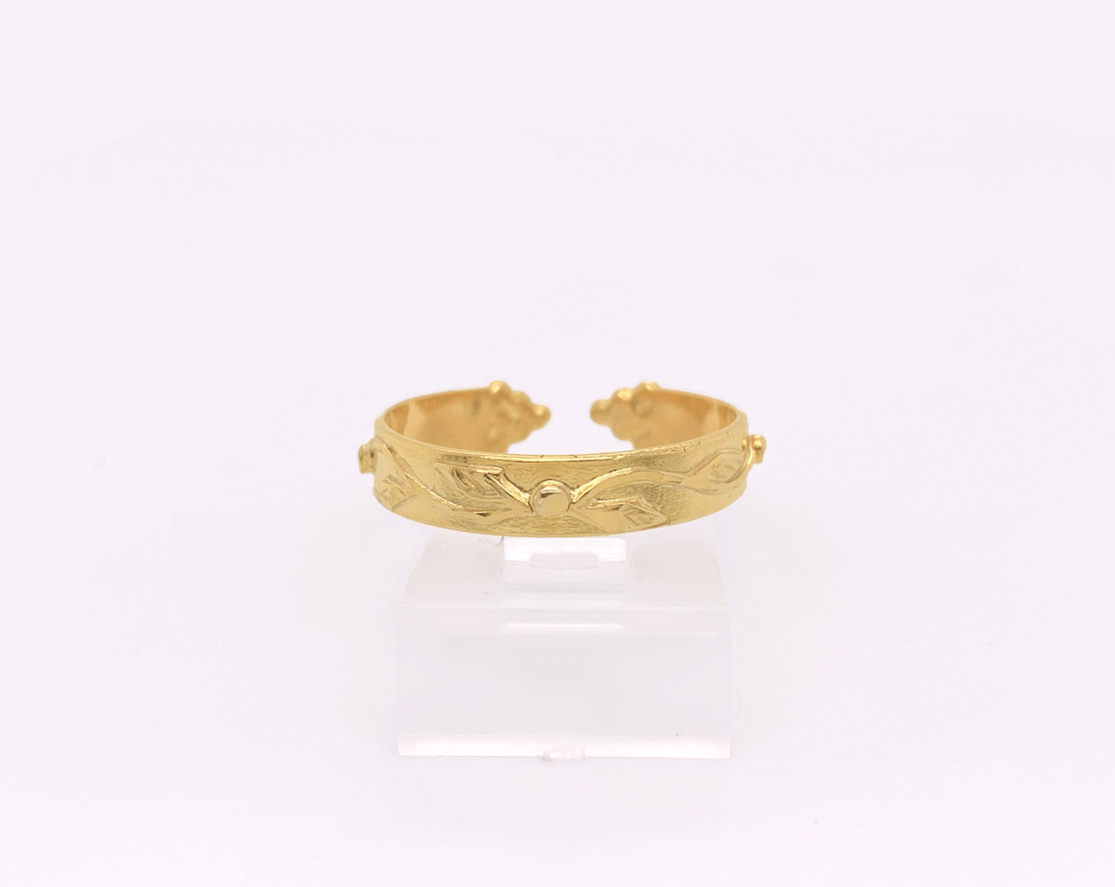 Gold Ladie Ring