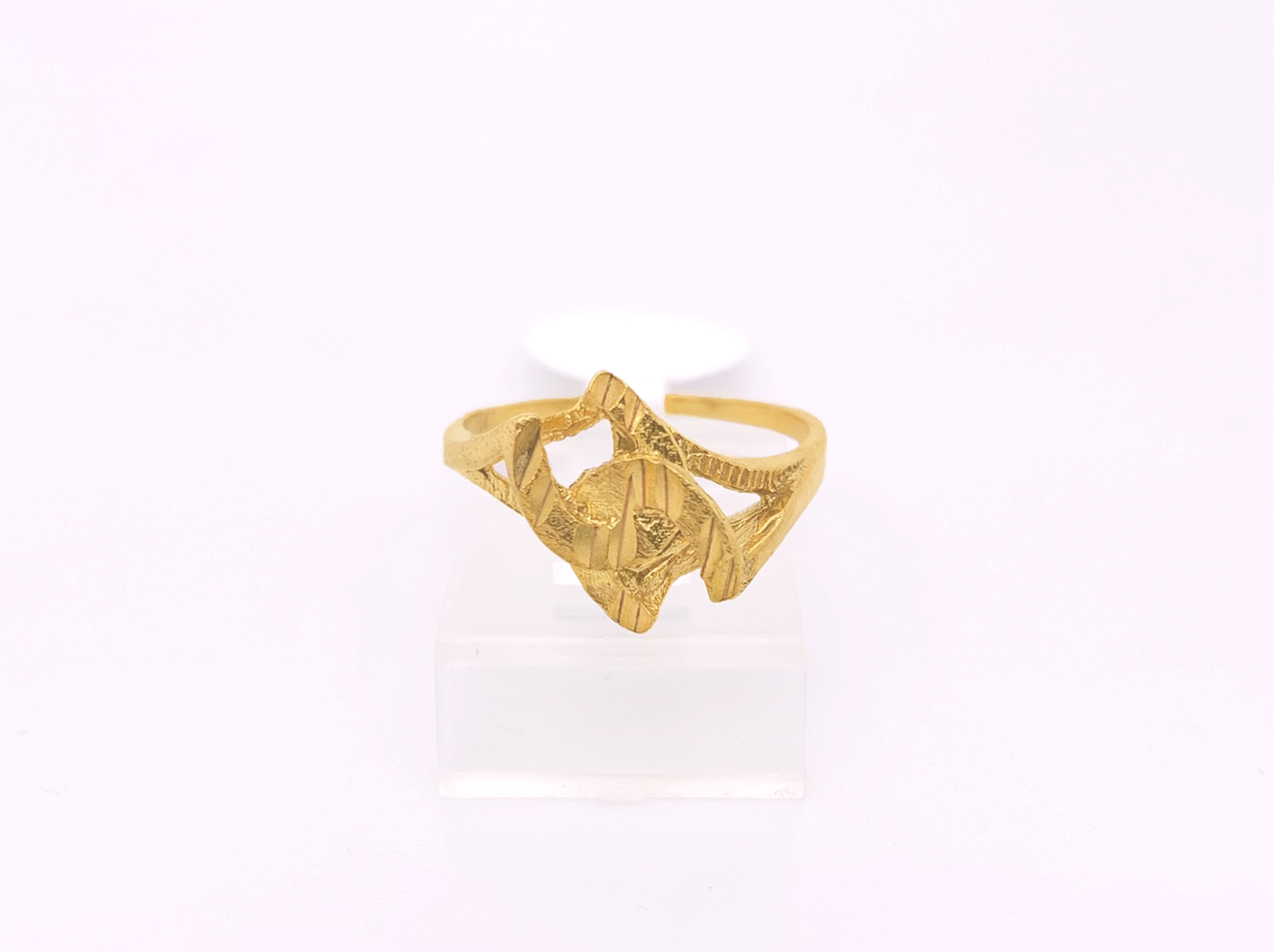 Gold Ladie Ring