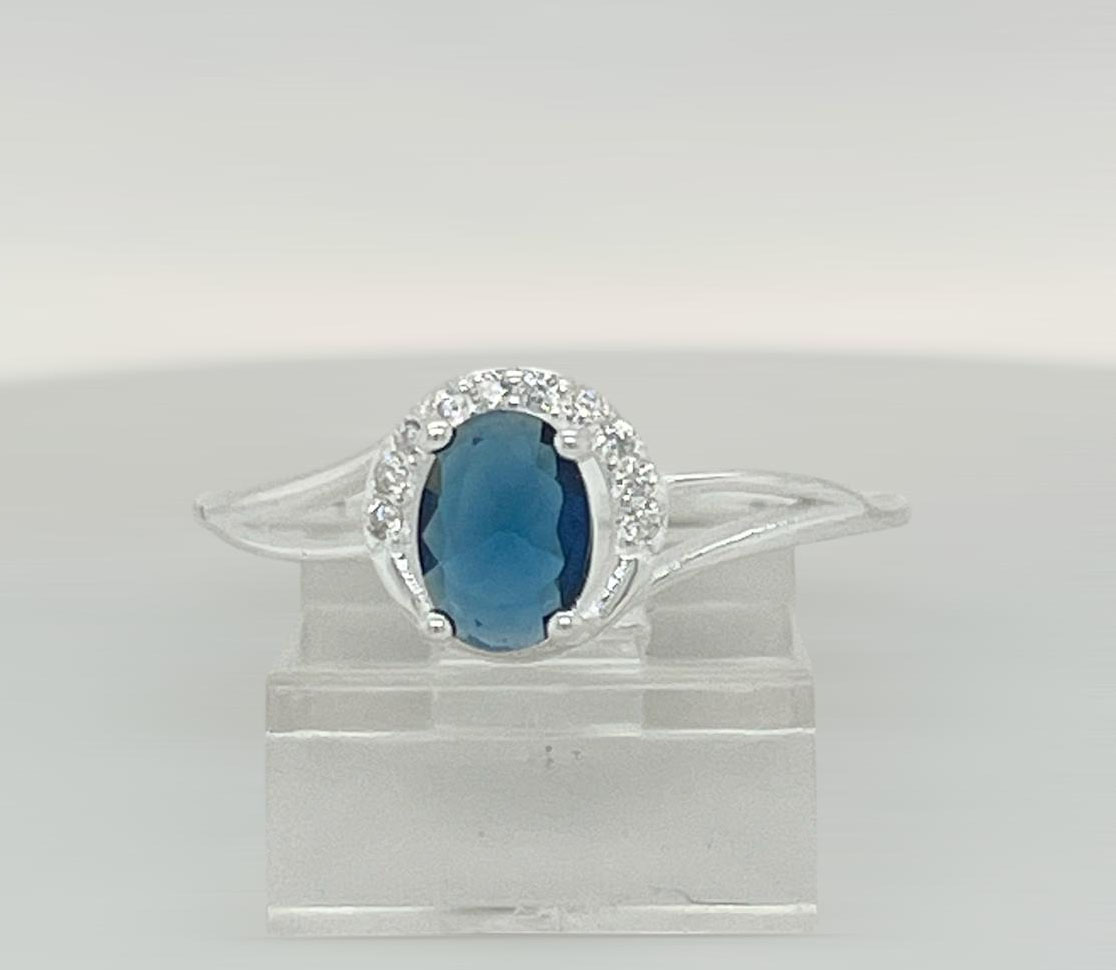 Silver Ladie Ring