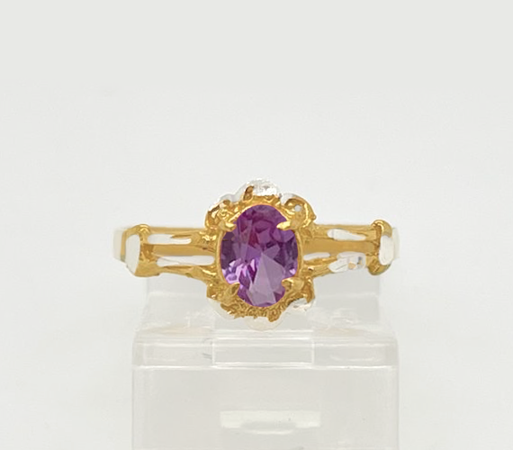 Gold Ladie Ring