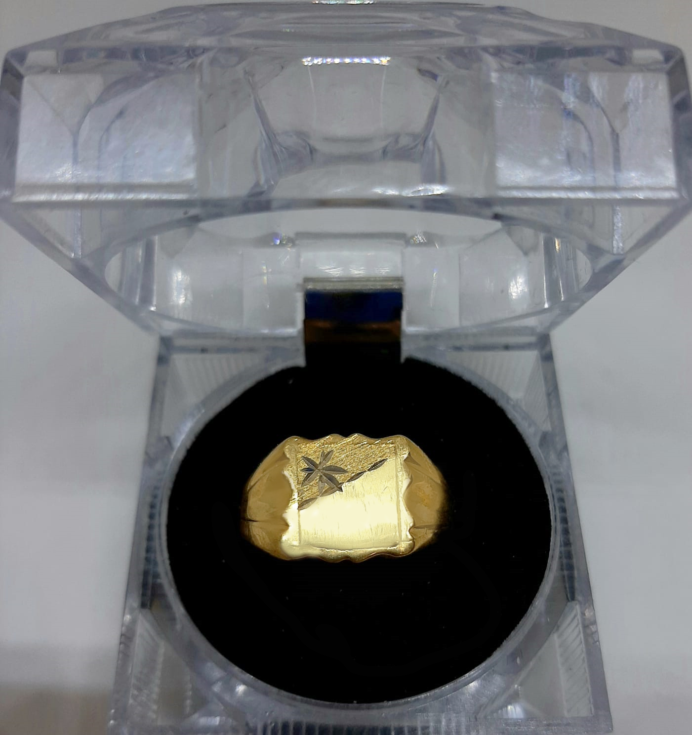 Gold Gent Ring