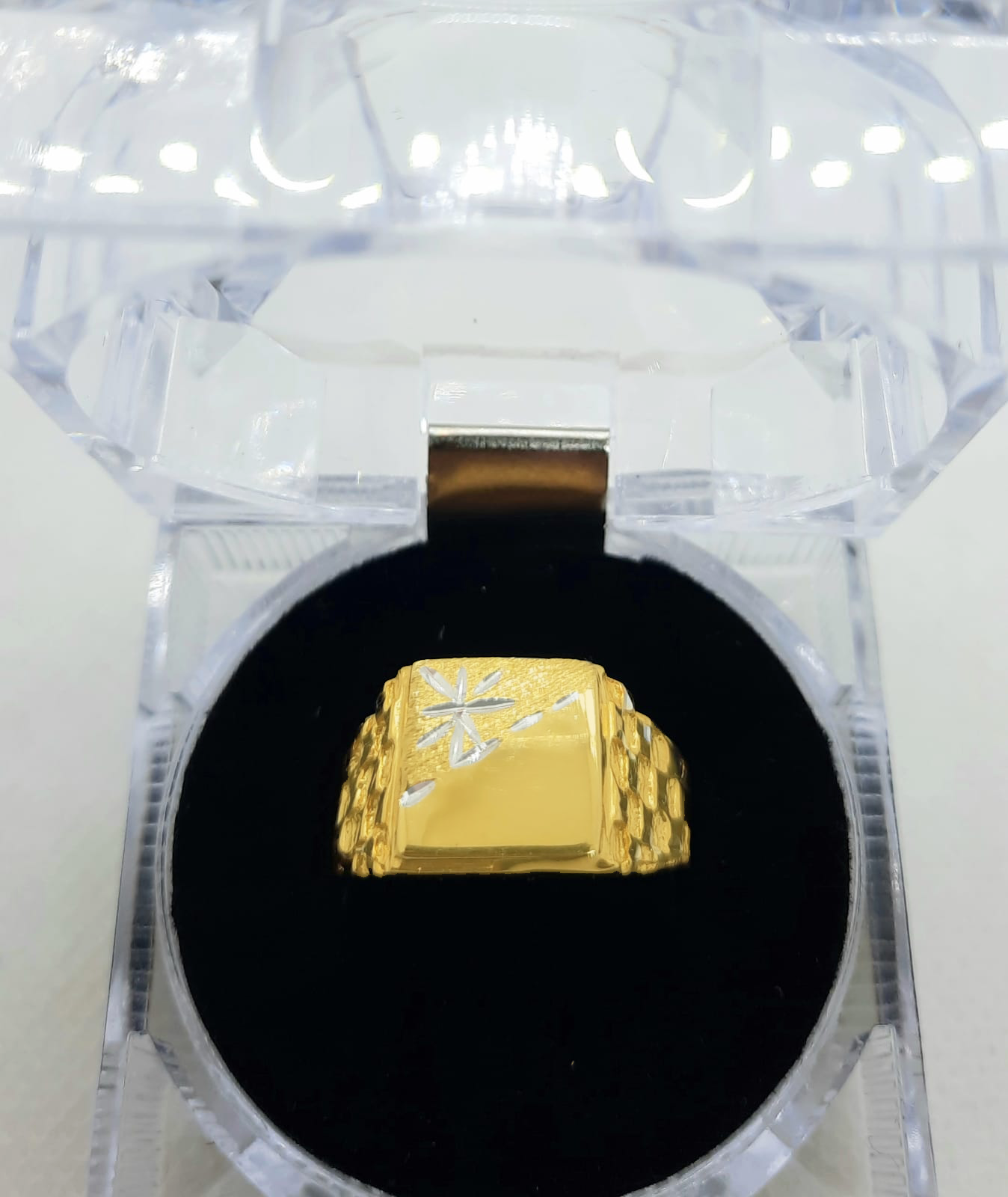 Gold Gent Ring