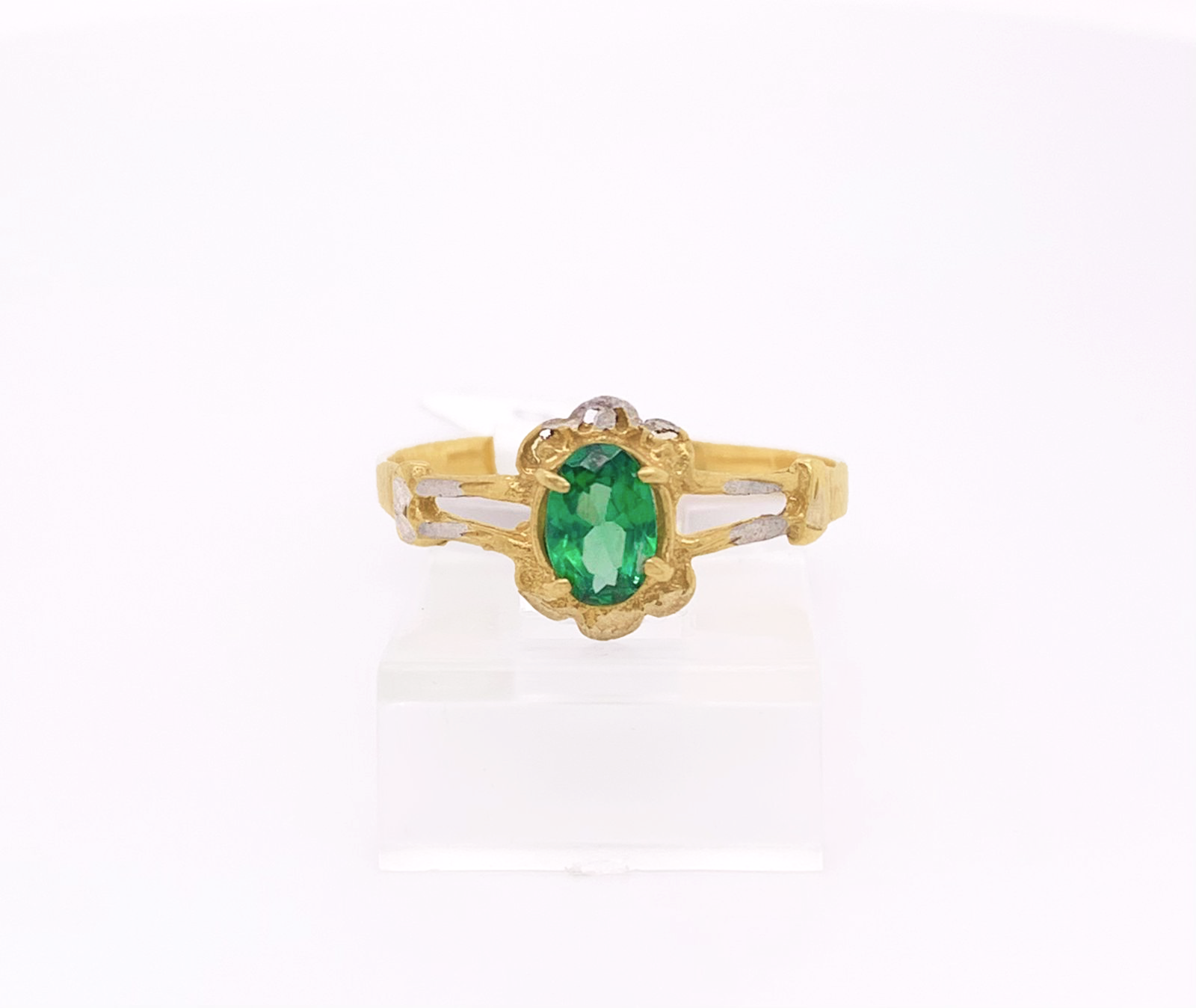 Gold Ladie Ring