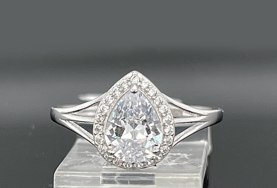 Silver Ladie Ring