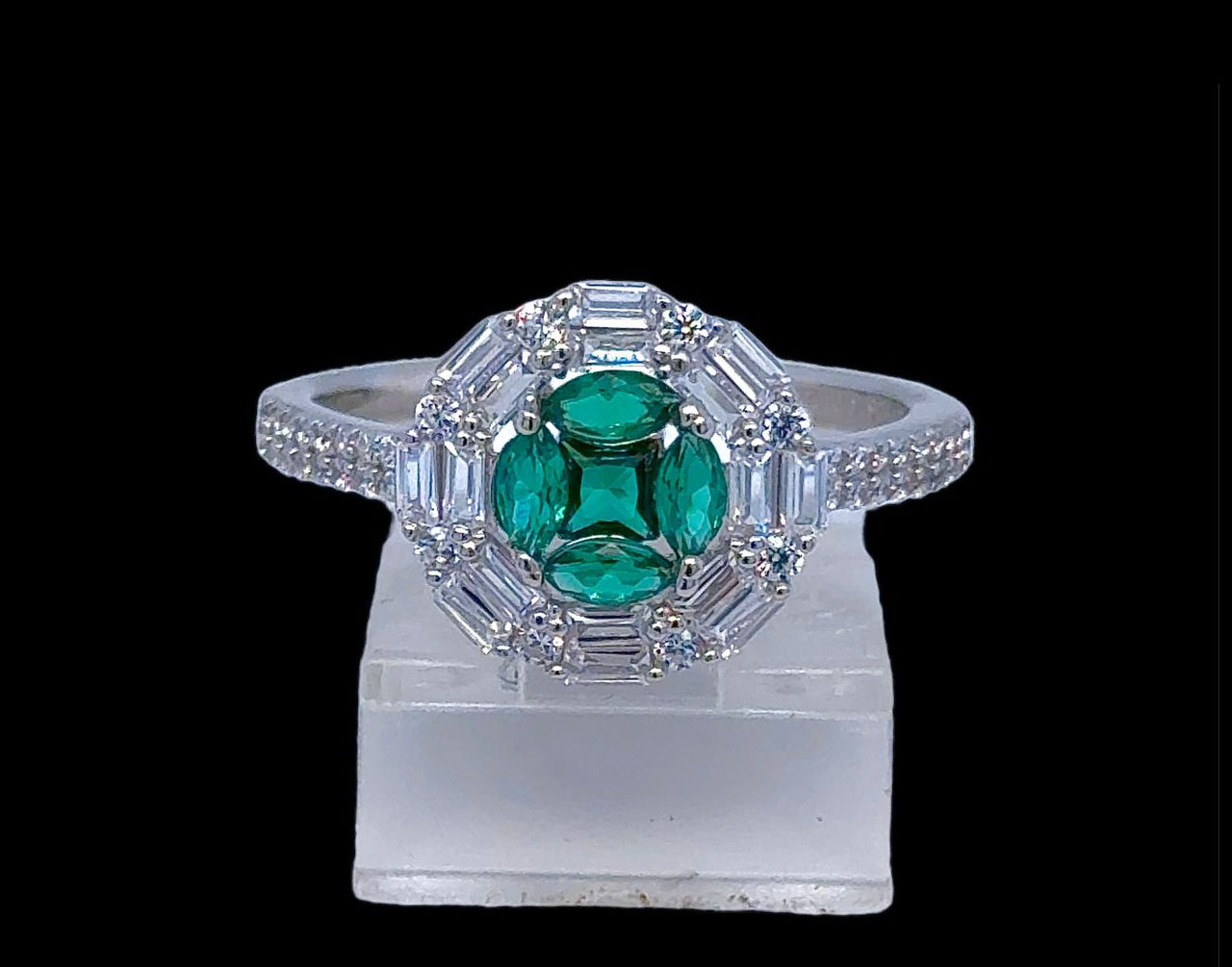 Silver Ladie Ring
