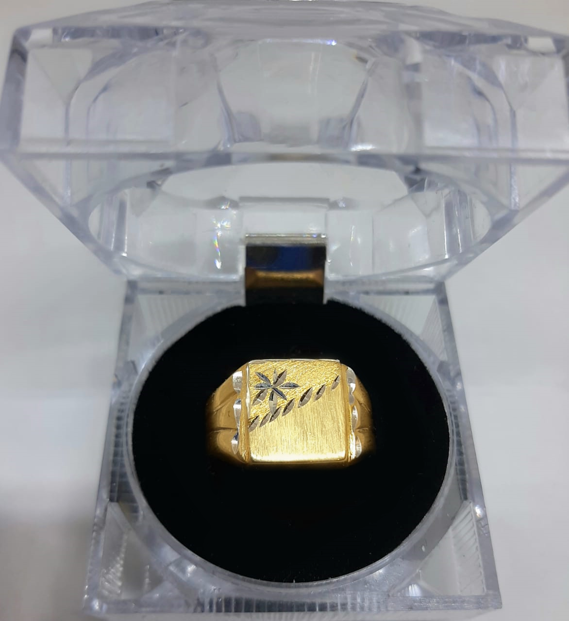 Gold Gent Ring