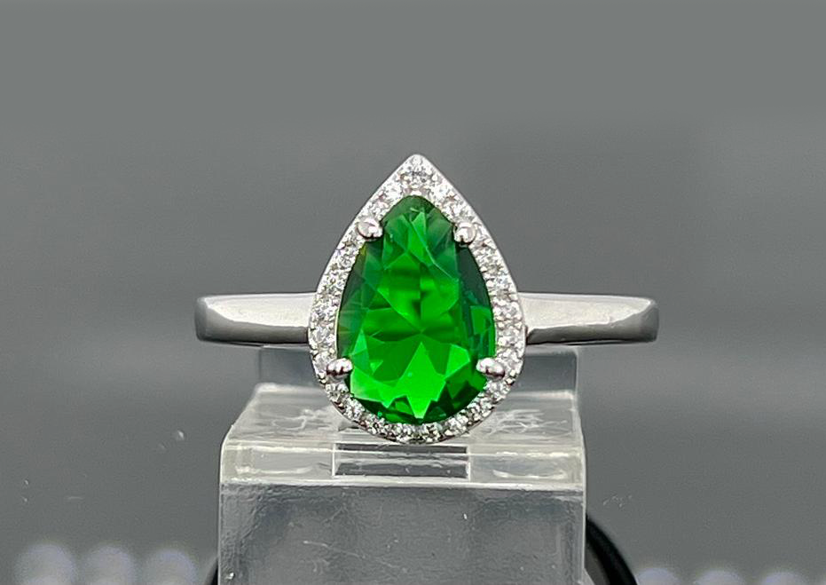 Silver Ladie Ring