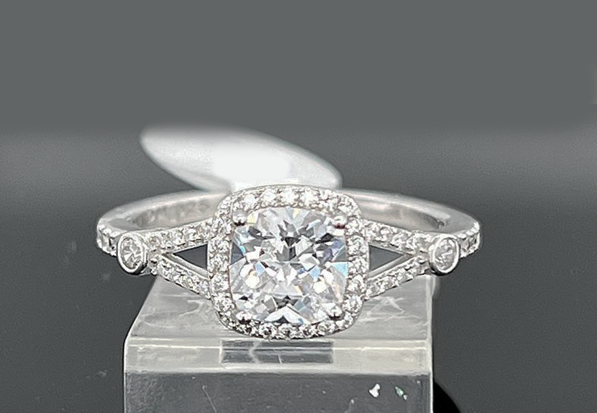 Silver Ladie Ring