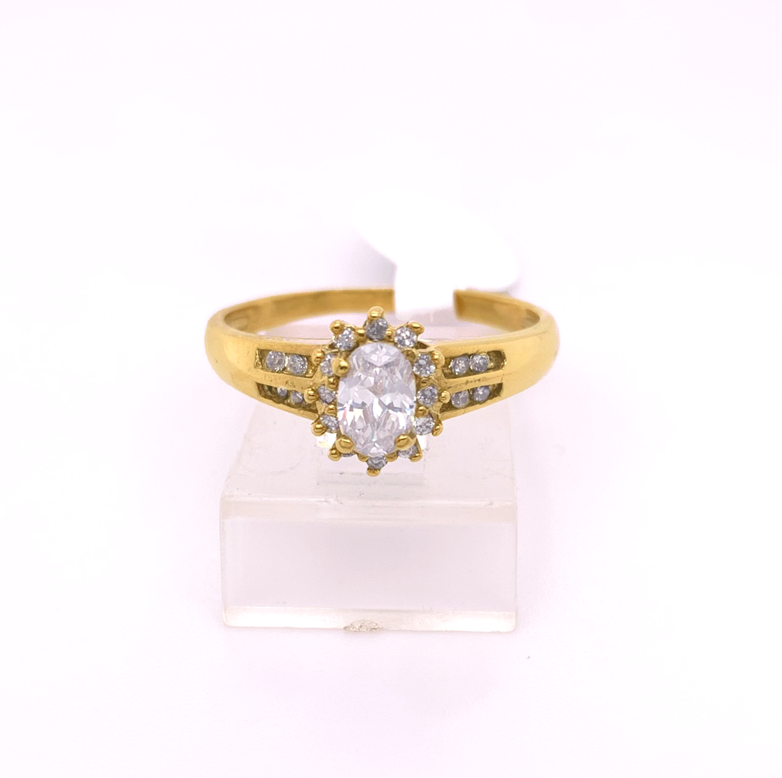 Gold Ladie Ring