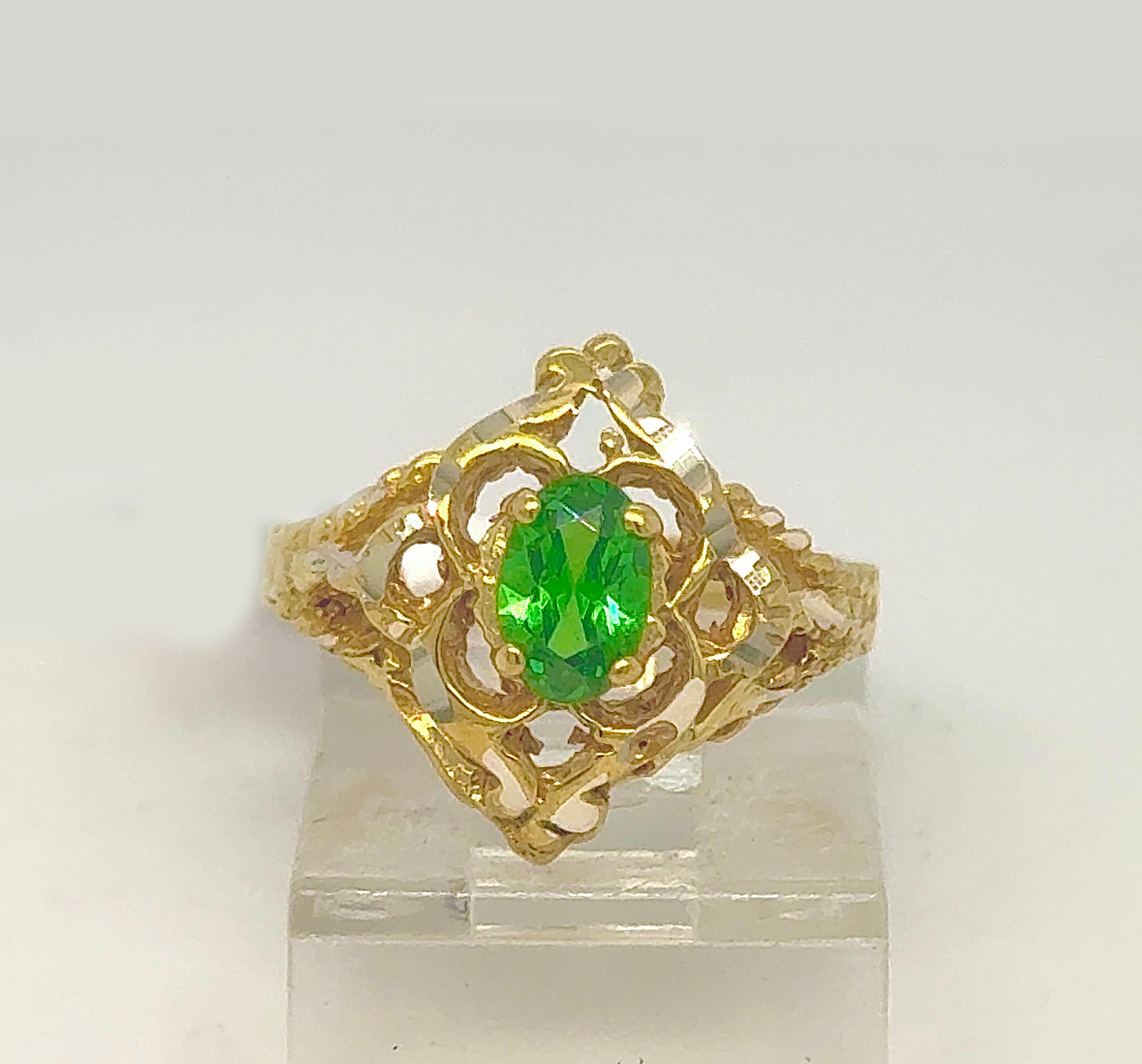 Gold Ladie Ring