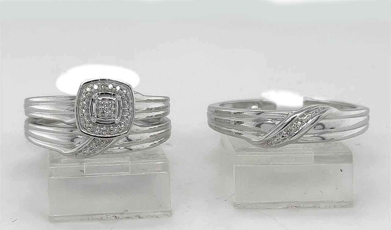 Gold His and Her Wedding Set