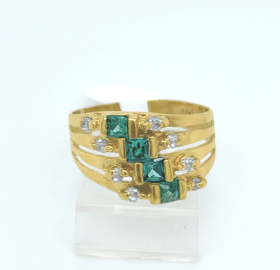 Gold Ladie Ring