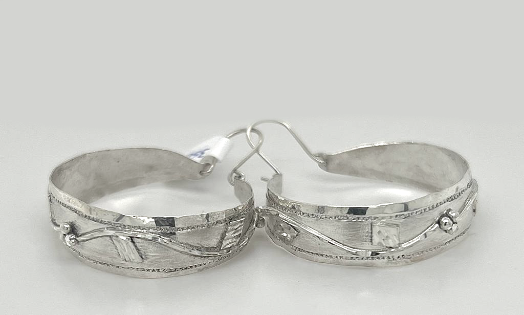 Silver Hoop
