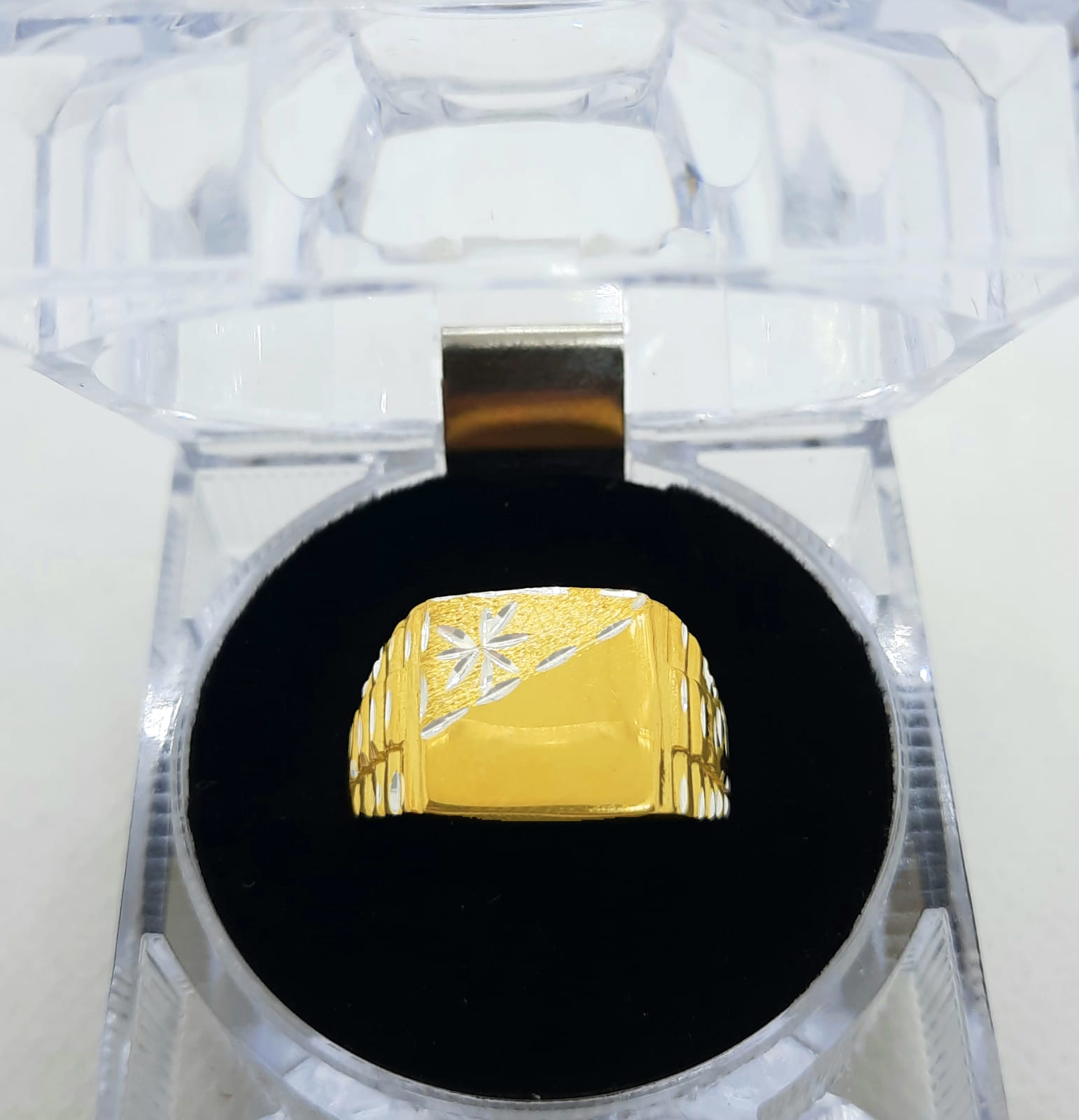 Gold Gent Ring
