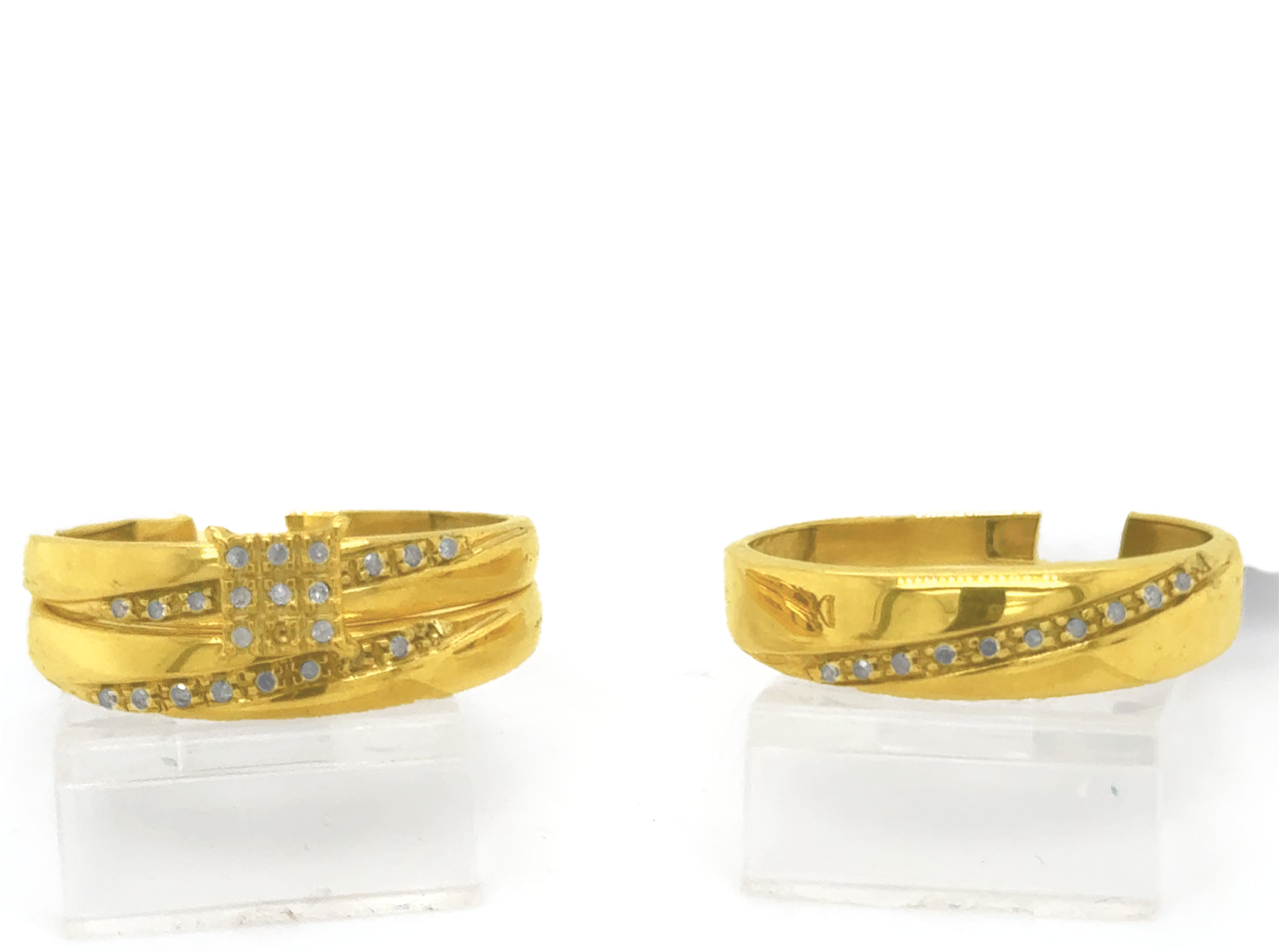 Gold His and Her Wedding Set