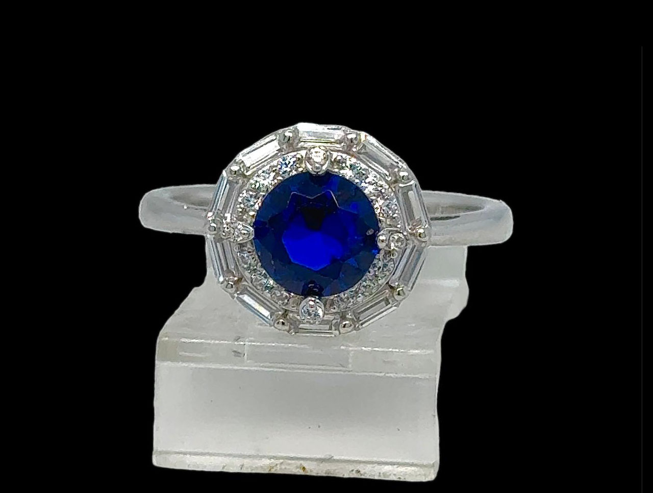 Silver Ladie Ring