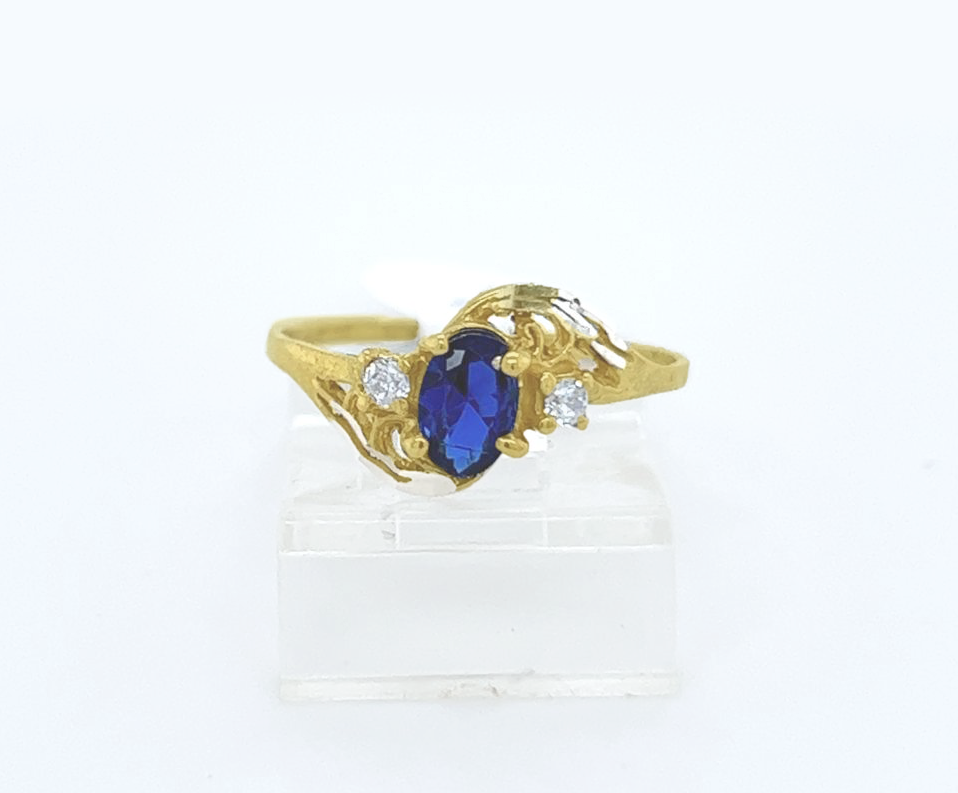 Gold Ladie Ring