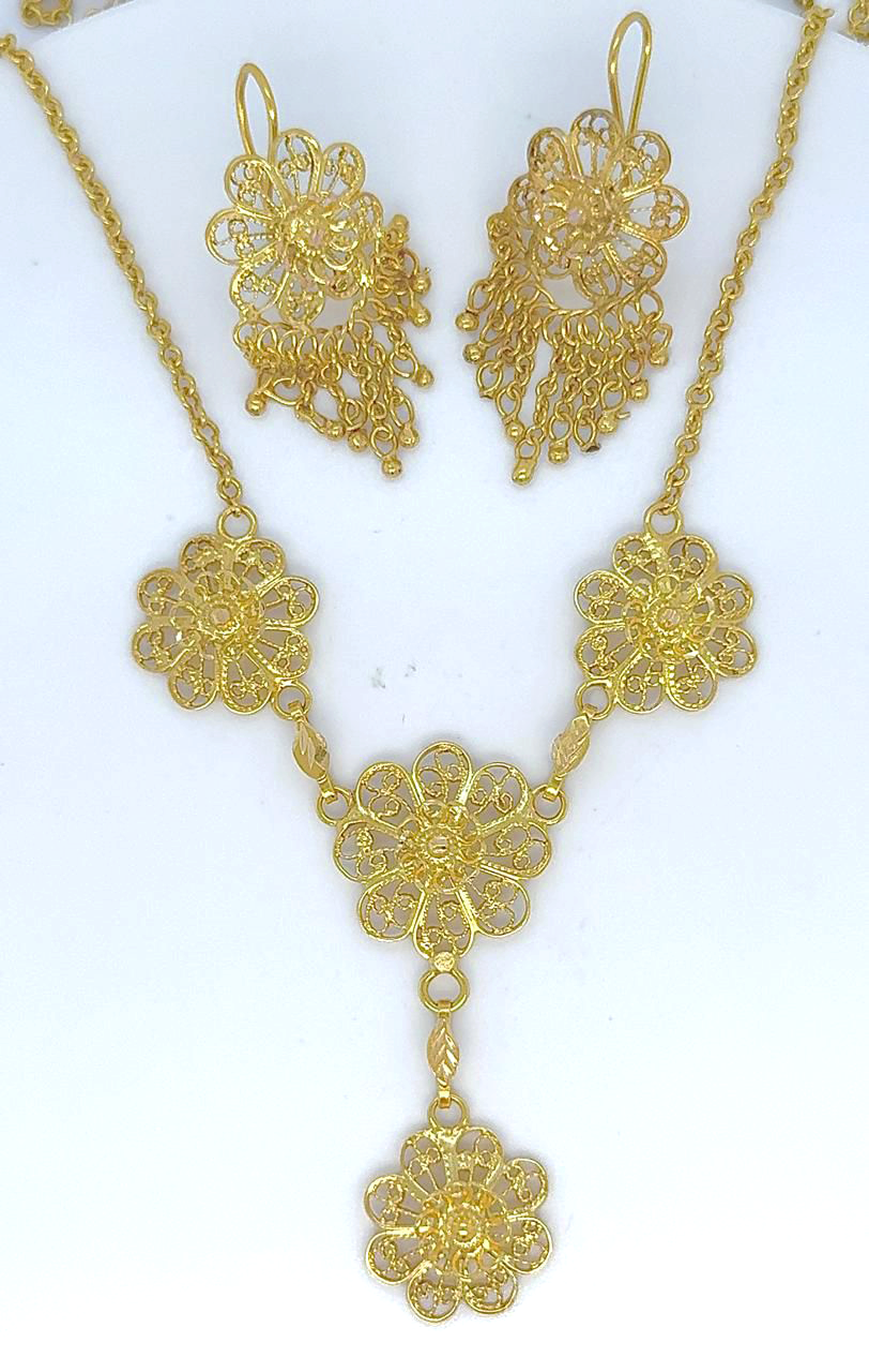 Gold Ladie Chain