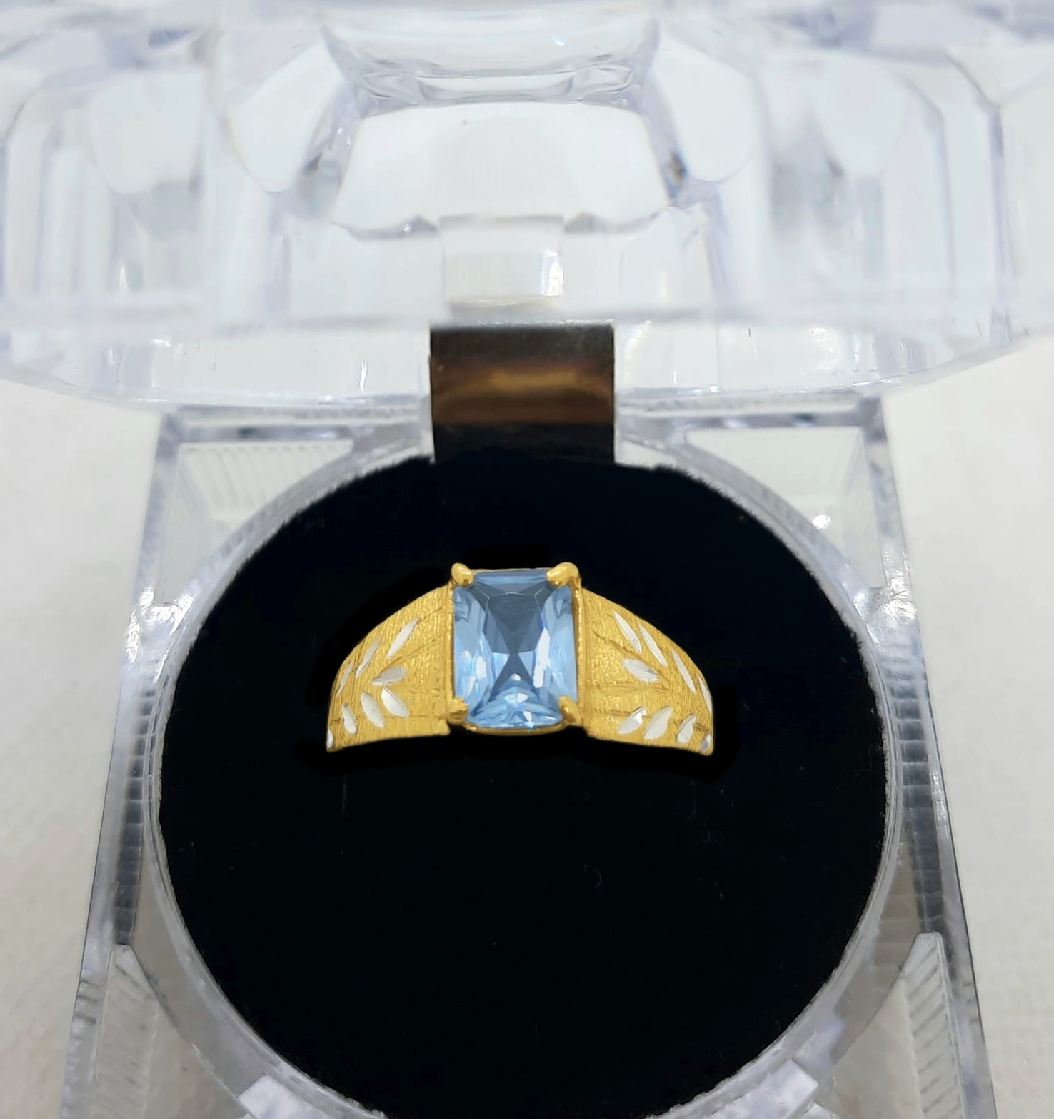 Gold Gent Ring