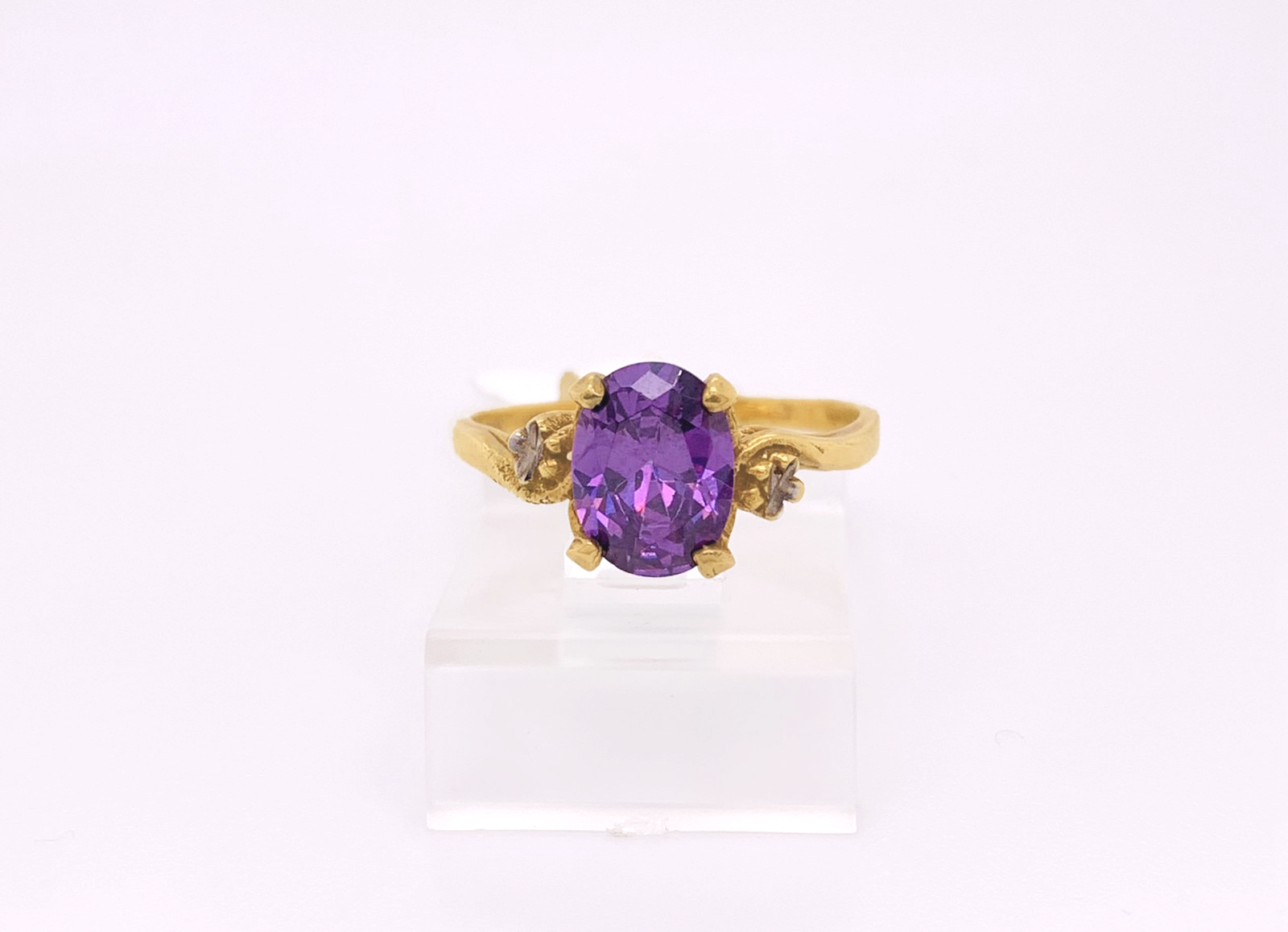 Gold Ladie Ring