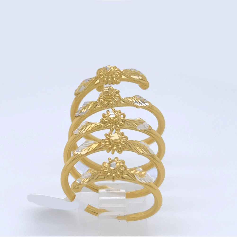 Gold Ladie Ring